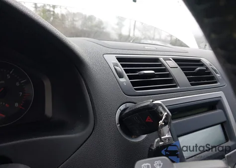 2008 Volvo C30 T5 R-Design/T5 Version 1.0/T5 Version 2.0 from USA, damaged, VIN YV1MK672482063909